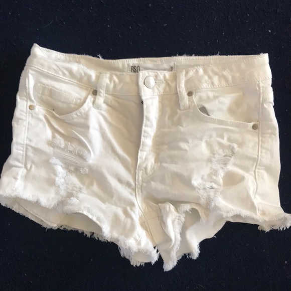 RSQ Pants - RSQ Venice Mid Rise Shorts in EUC